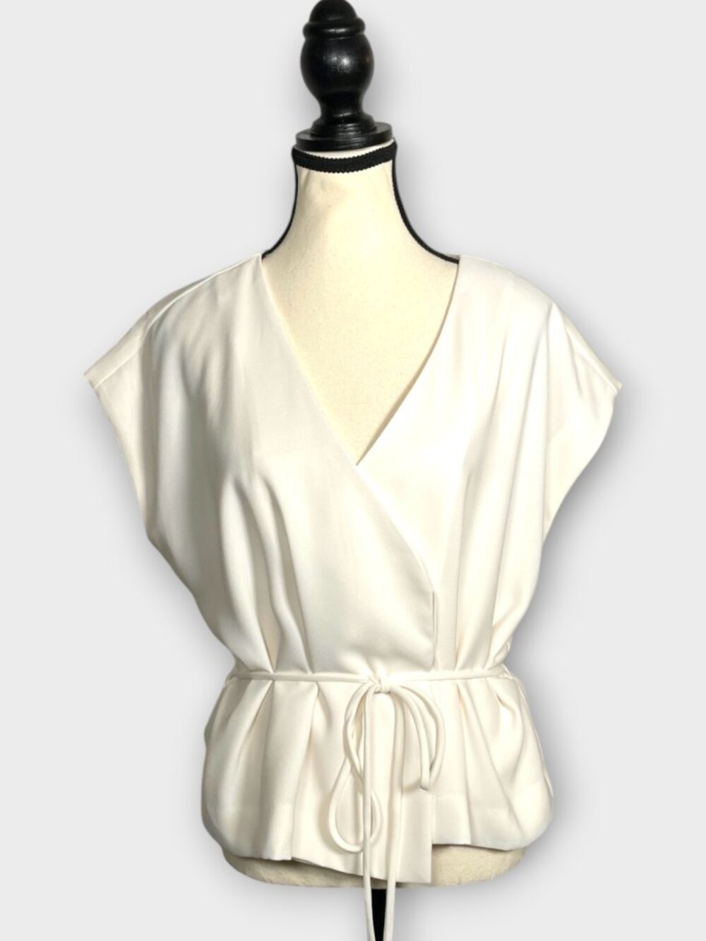 ANN TAYLOR Wrap Blouse with Removable Tie Belt L Ivory V-neck Minimalist NEW